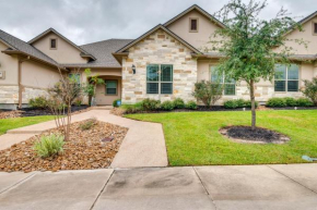 Gorgeous College Station Townhome with Patio!